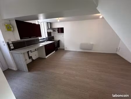 ? duplex rénové 1 chambre + bureau – saint-michel-de-chavaignes