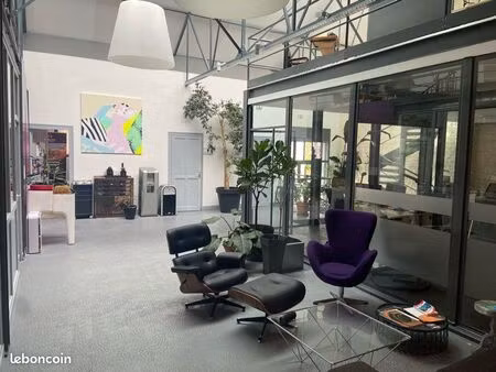 bureau individuel dans lieu atypique