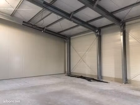 niort la crèche entrepôt 94 m2