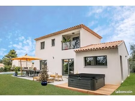 maison 5 pièces 130 m²