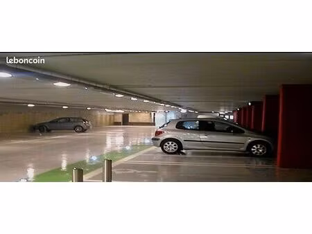 emplacement parking sécurisé centre ville parking l’oratoire