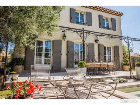 maison 5 pièces 155 m²