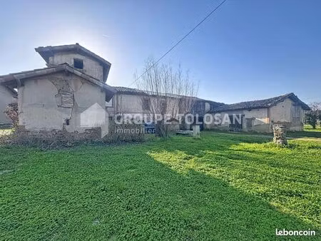 propriété 1 pièce 300 m²