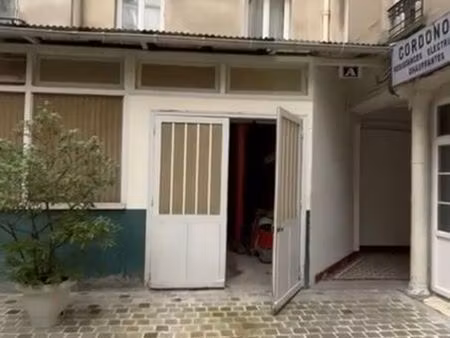 loft/atelier/surface 1 pièce 101 m²