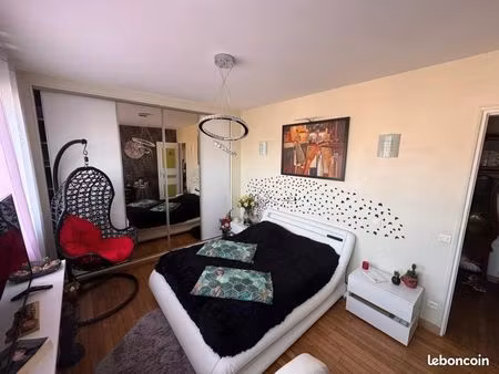 appartement 3 pièces 90 m²