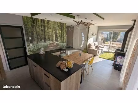 maison individuelle t5 avec jardin et parcelle de bois