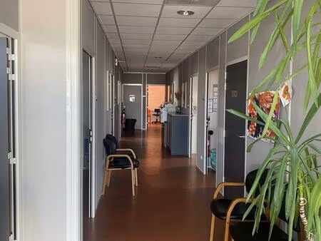 location bureau 8 pièces 182 m² à albi (81000)