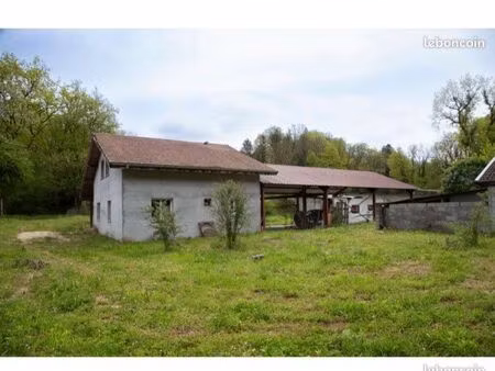 maison individuelle +terrain + hangar