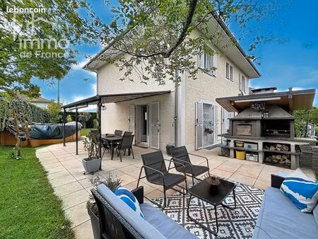 maison 5 pièces 157 m²