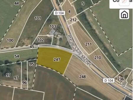 terrain constructible à la sortie du bourg de xanton chassenon