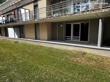 vends appartement avec terrasse
