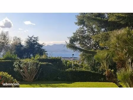 t2 cannes californie