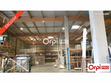 local d'activité 5 658 m²