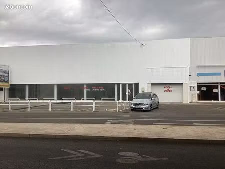 local industriel et commercial a louer