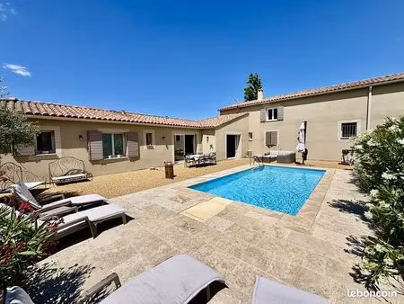 local 360 m² malaucène