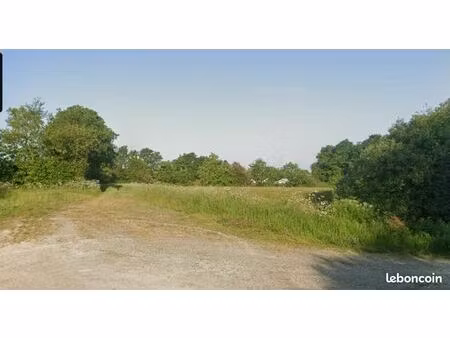 terrain 329 m² la garnache