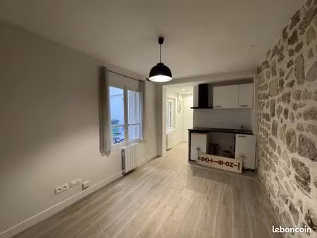 bureaux 19 m² paris 3ème