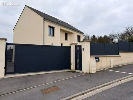 maison 2021 – 154 m² – 5 ch dont suite + ch rdc – équipements modernes – 489 000