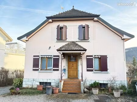 maison 5 pièces 106 m²