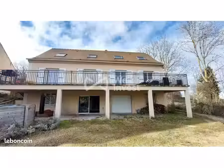 maison 9 pièces 177 m²