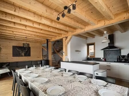 chalet ski au pieds 14 couchages en exploitation lmnp rare à la vente