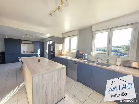 pavillon 6 pièces 140 m²