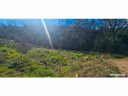 terrain 1 200 m² opio