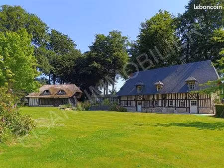 maison 7 pièces 255 m²