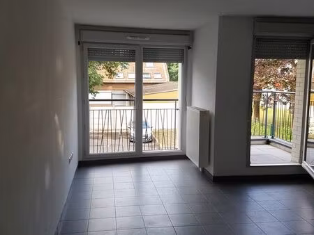 amiens sud est loue appartement t2 dans résidence sécurisée