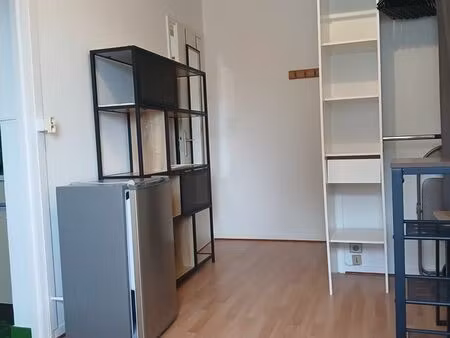 studio 475 charges (dont chauffage) comprises