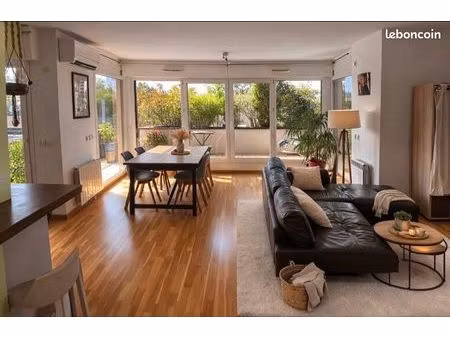 vente directe – grand f2 69 m² – dernier étage – terrasse – dpe b – isolation renforcée – 