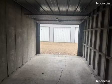 garage / box fermé de 13m2 sur bihorel/rouen