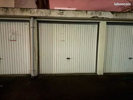 garage à louer plein centre ville