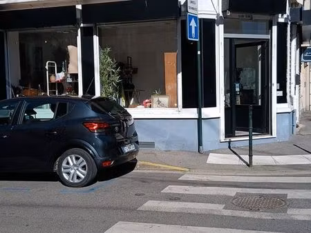 mur a vendre local commercial