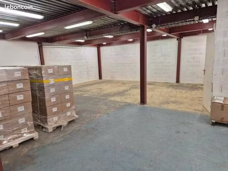 local d'activité 276 m²