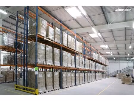 local bureaux 6 863 m²