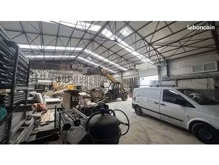 local d'activité 484 m²