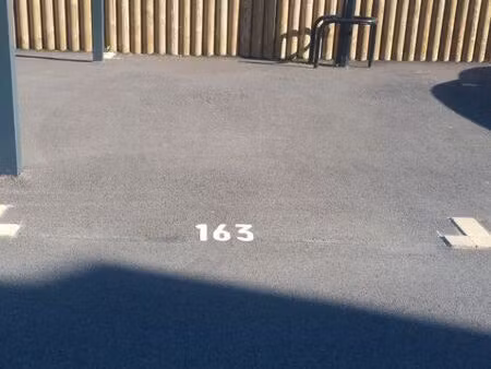 location place de parking extérieur dans une résidence sécurisé