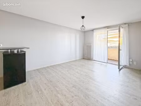 appartement t2 avec terrasse