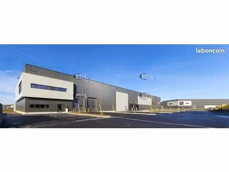 local bureaux 3 287 m²