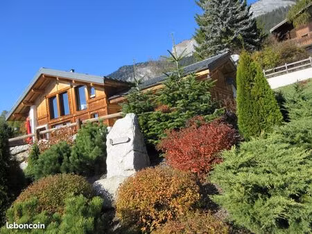 à vendre chalet haut de gamme avec vue panoramique sur le mont blanc  les aravis  la chaîn