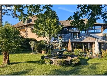 villa 10 pièces 469 m²