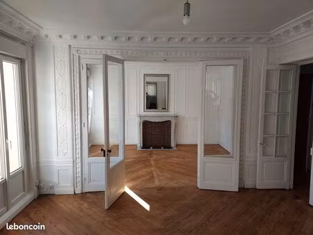 très bel appartement de caractère avec jardin