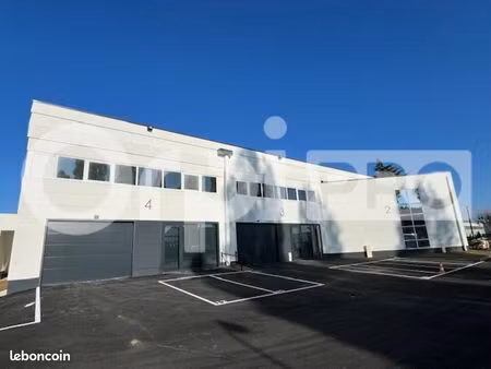 local d'activité 188 m²