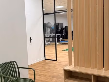 local professionnel 15 m2 à louer dans pôle santé