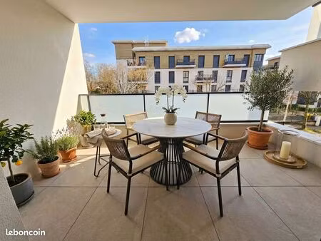 ?bel appartement 3 pièces avec grand balcon – opportunité à saisir ?