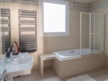 nice proche metro 18m²