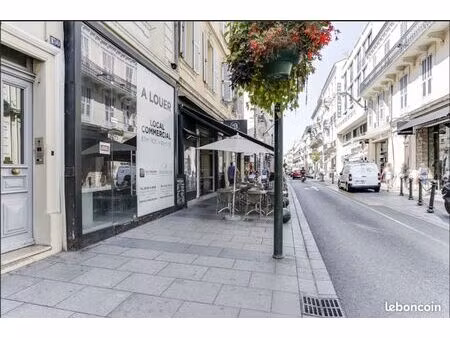 local commercial premium – rue d’antibes à cannes   forte visibilité