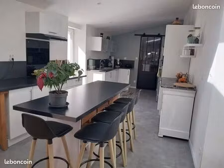 maison 5 pièces avec une chambre au rdc