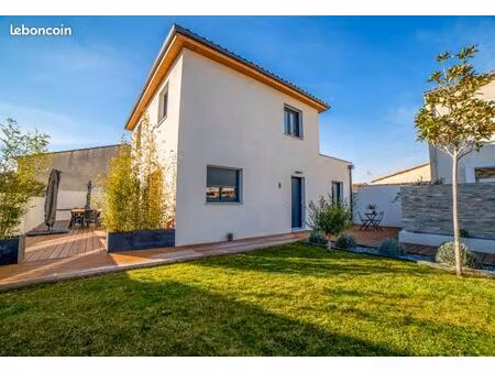 maison 6 pièces 110 m²